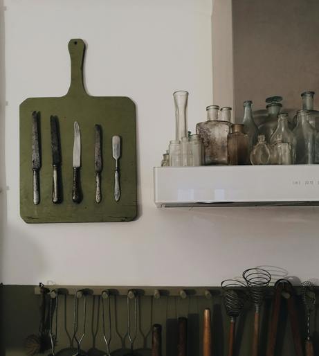 Kitchen Knives and Accessories