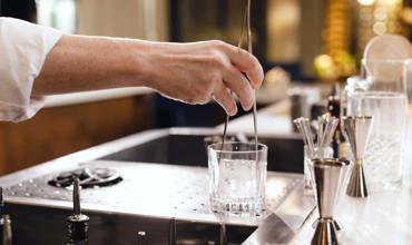 Elegant drinkware set