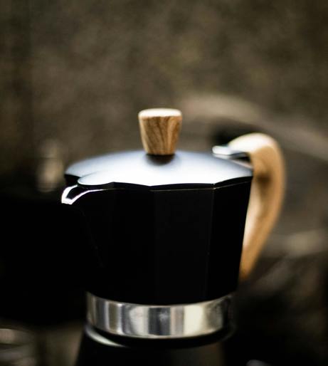 Stovetop espresso moka pot overview