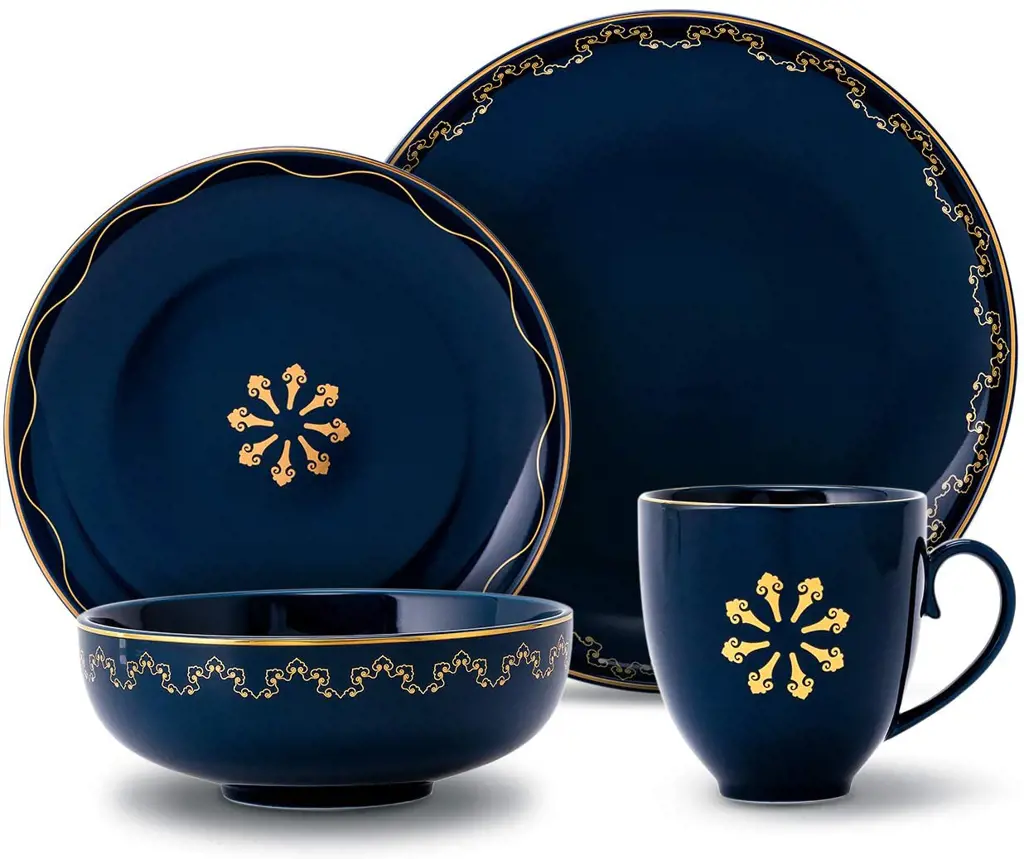 Dinnerware