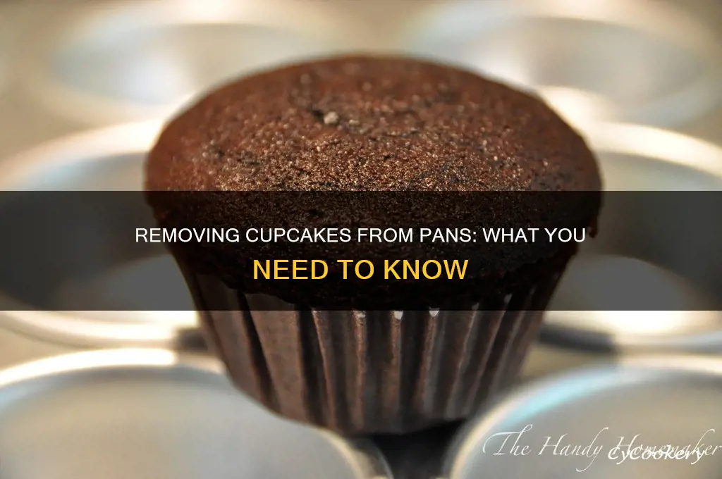 can I remove cupcakes from pan