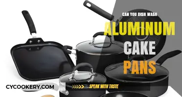 How to Clean Aluminum Cake Pans