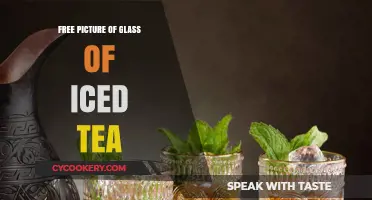Refreshing Iced Tea: Free High-Quality Glass Image for Download