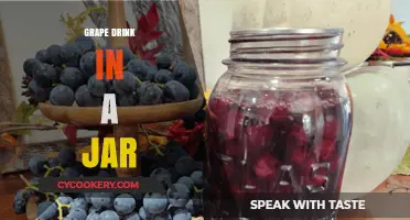 Refreshing Grape Drink in a Jar: Simple, Sweet, and Homemade Delight