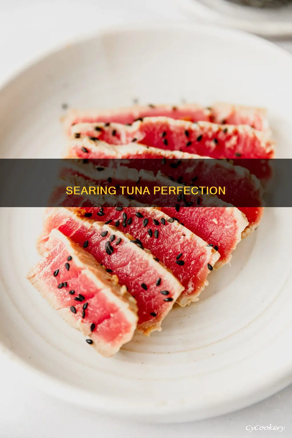 how do you sear tuna in a pan