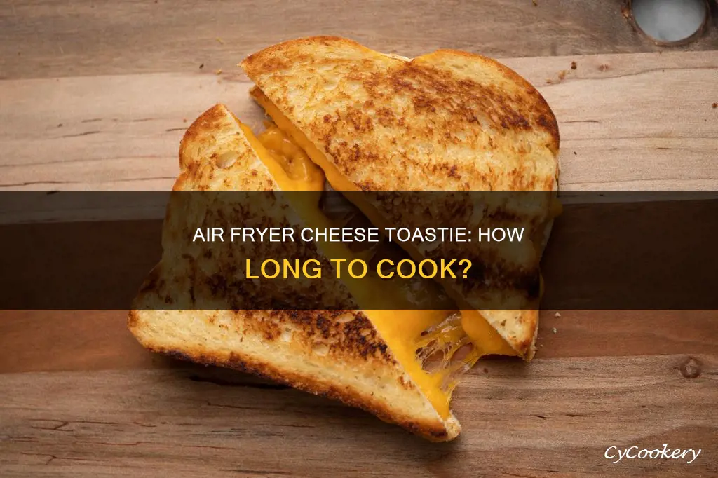 how long cheese toastie in air fryer