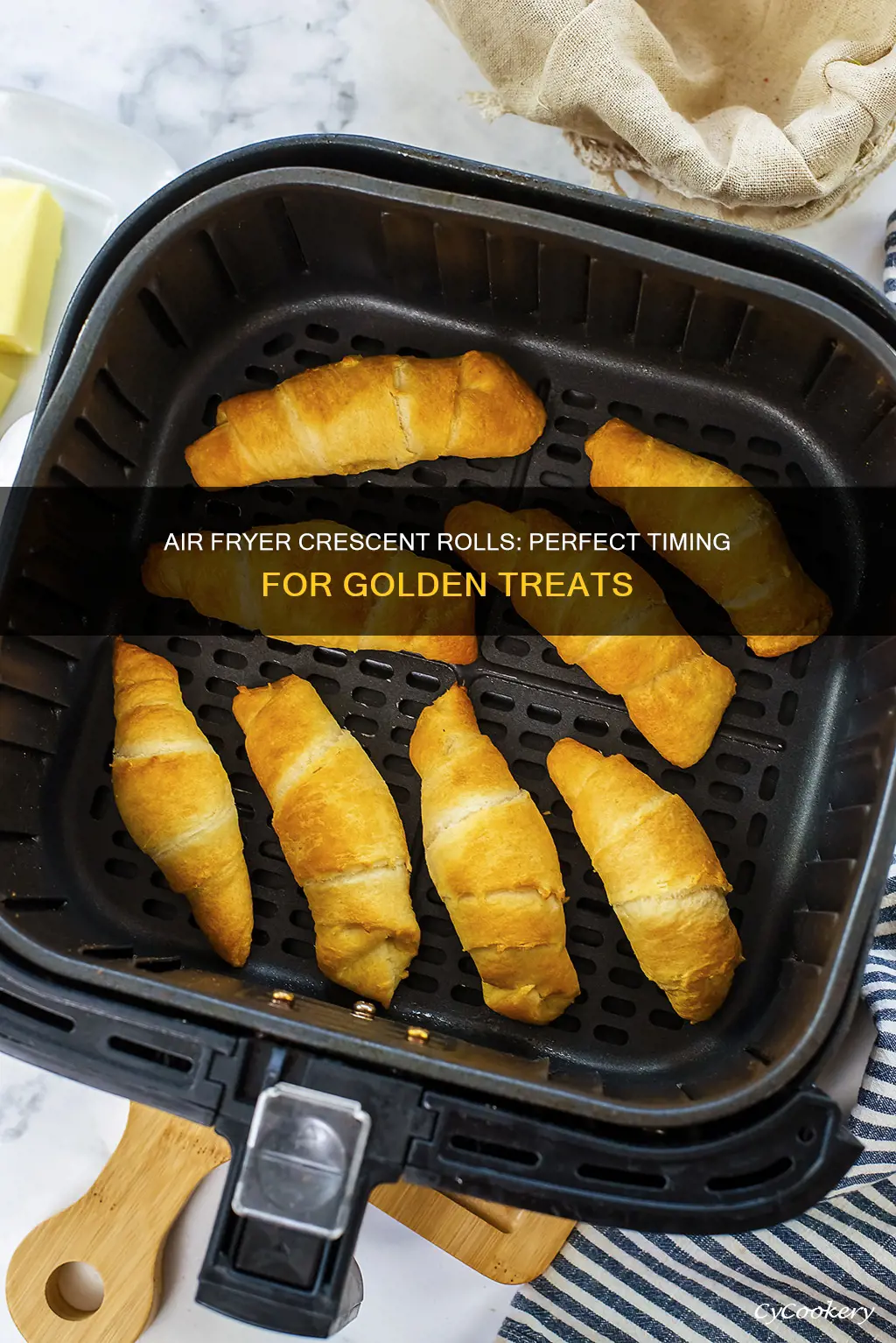 how long to cook crescent rolls in an air fryer