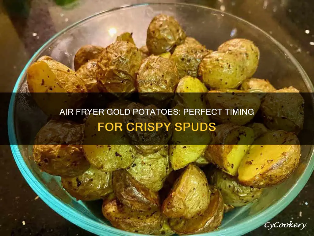 how long to cook gold potatoes in air fryer