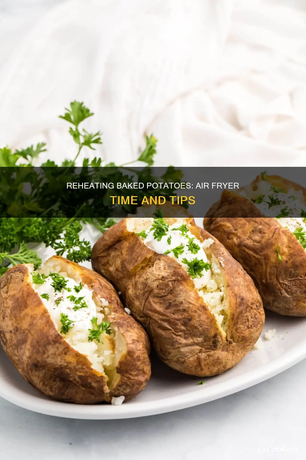 how long to reheat baked potato in air fryer