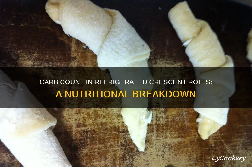how many carbs in refrigerated crescent rolls
