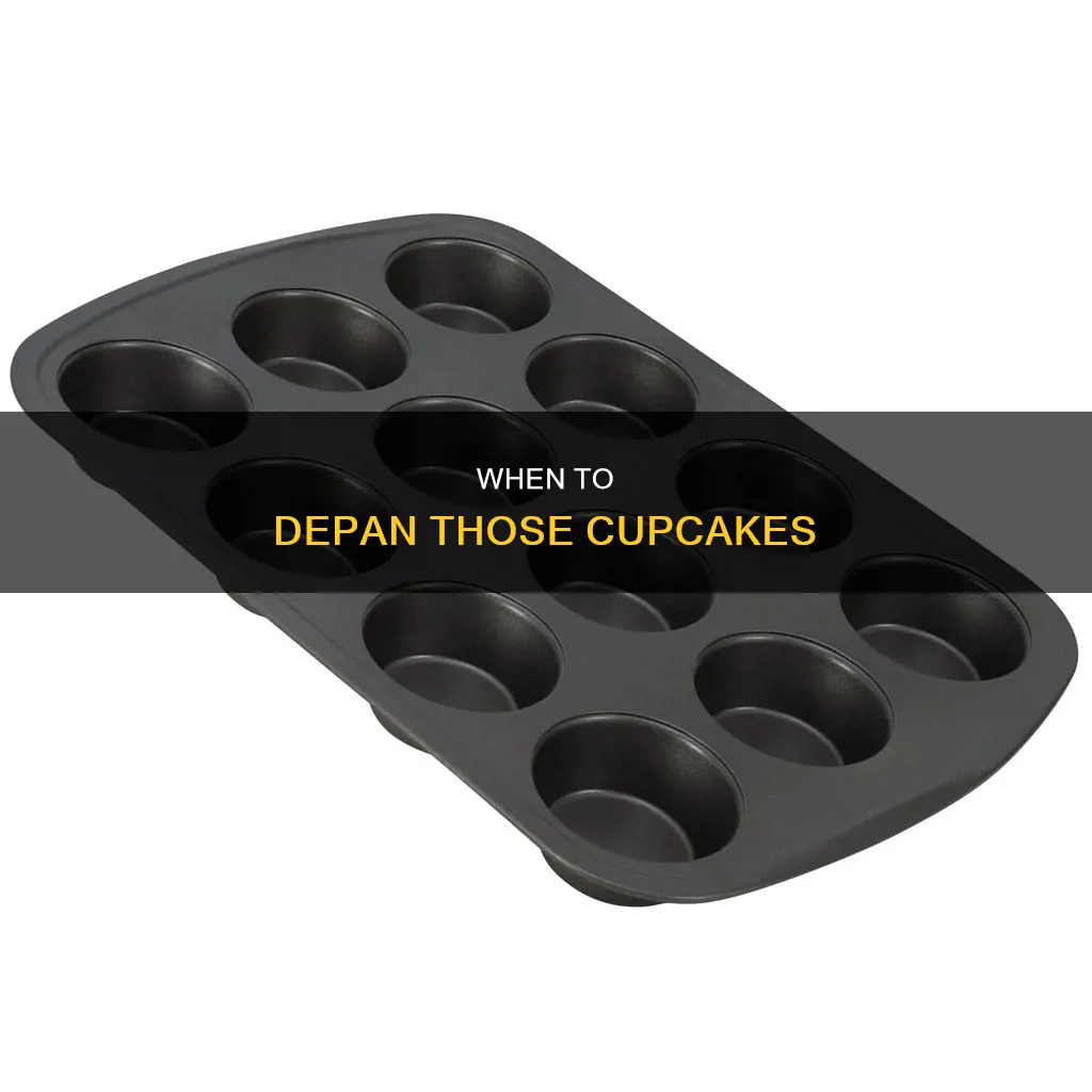 how soon to remove cupcakes from pan