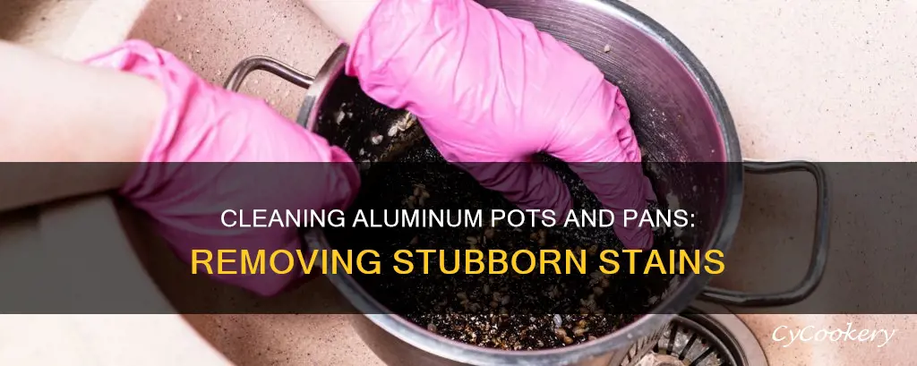 how to clean the bottom of aluminum pots and pans