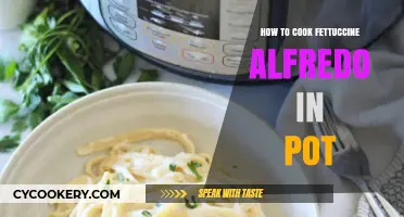 Cooking Creamy Fettuccine Alfredo: A Simple Pot Method