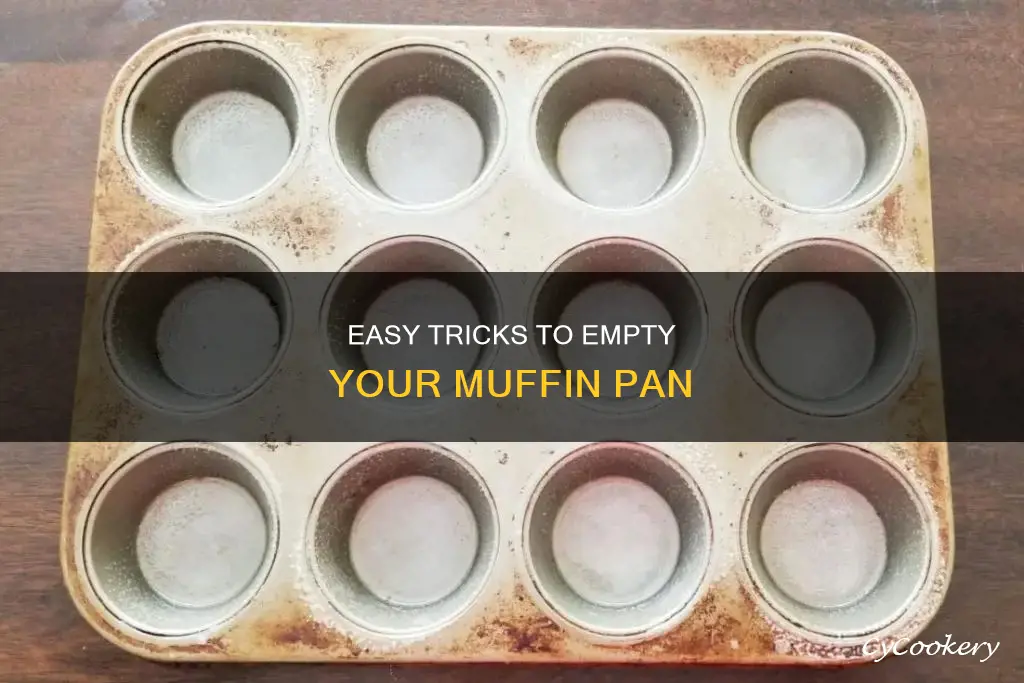 how to empty muffin pan