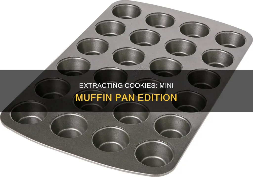 how to get cookies out of mini muffin pan