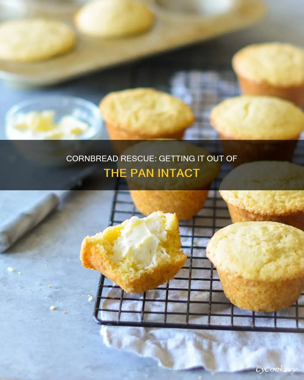 how to get cornbread out of muffin pan