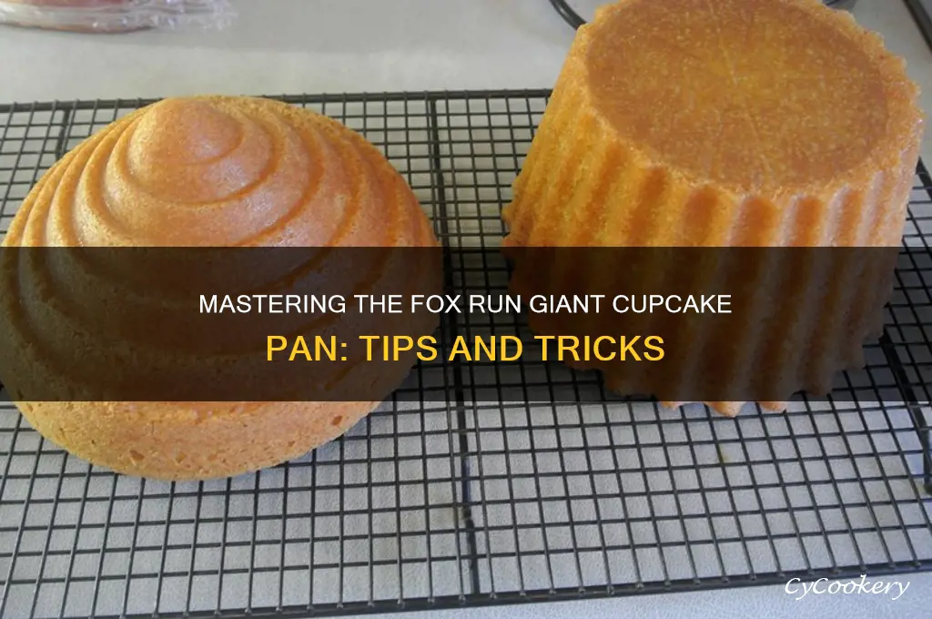 how to use fox run giant cupcake pan