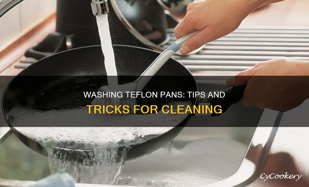 how to wash teflon pans