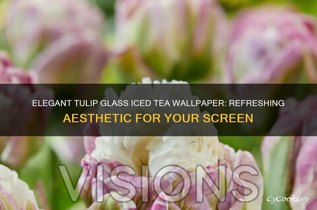 iced tea in a tulip glass wallpaper