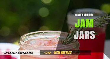 Mason Jar Drinking Trend: Jam Jars Turned Chic Sippers