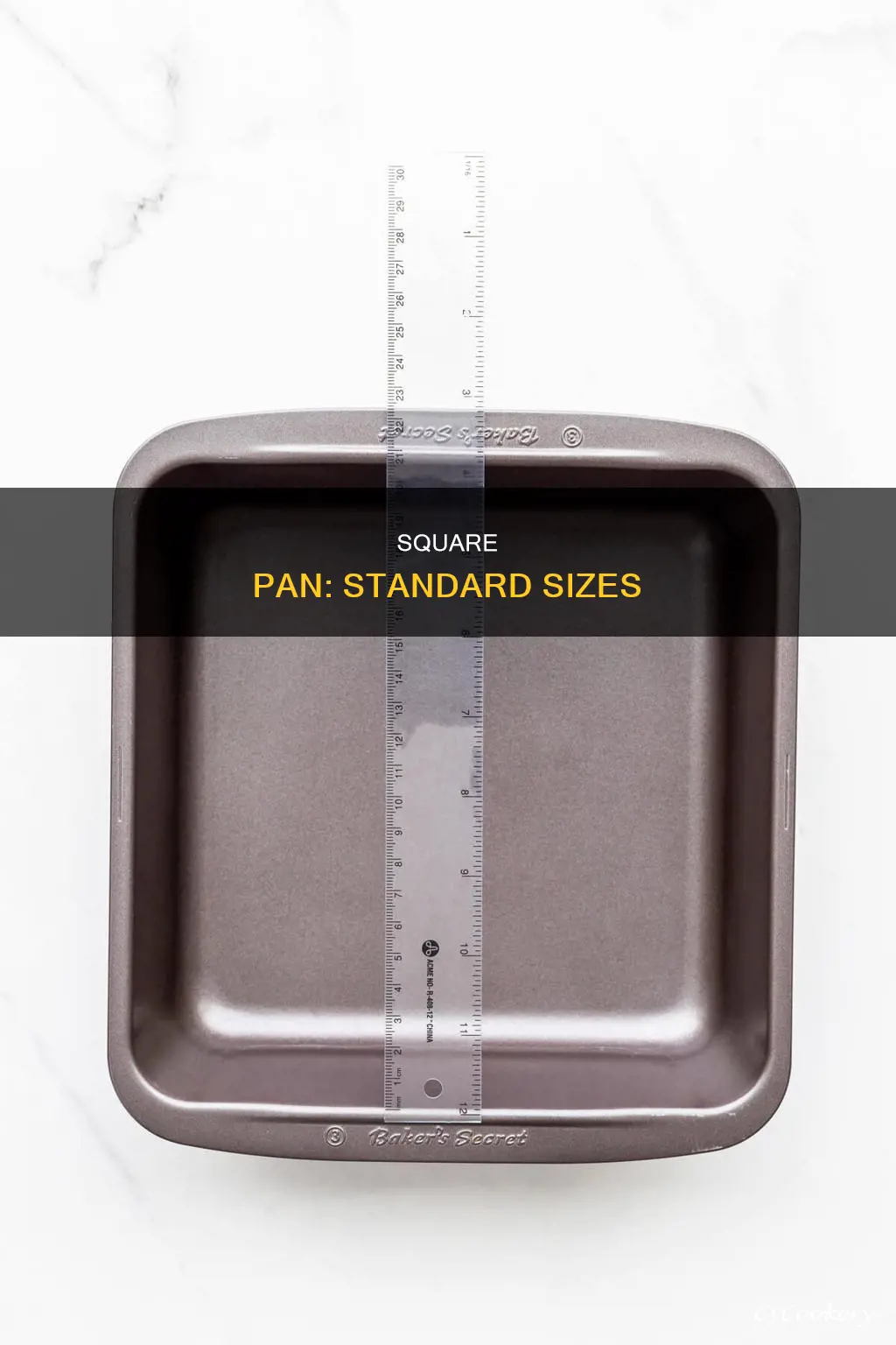 what is the standard size square pan