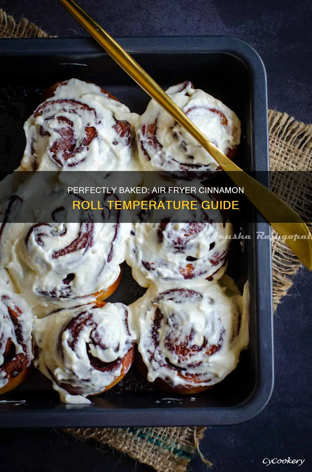 what temp to cook cinnamon rolls in air fryer