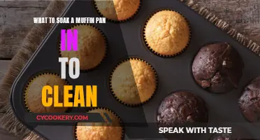 Best Soaking Solutions for Cleaning a Muffin Pan