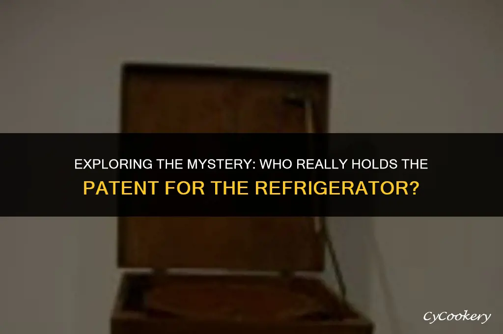 who holds the paton holder of the refrigerator